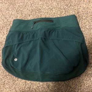 LULULEMON CIRCUIT BREAKER SKIRT SIZE 4 TEAL